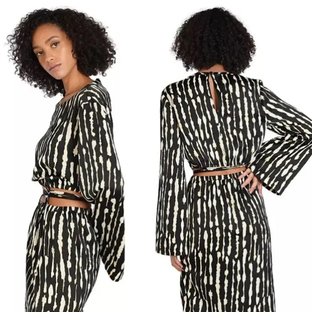 Bar III x Nicole Williams English Abstract Bell Sleeve Tie Crop Top XS - Picture 3 of 14